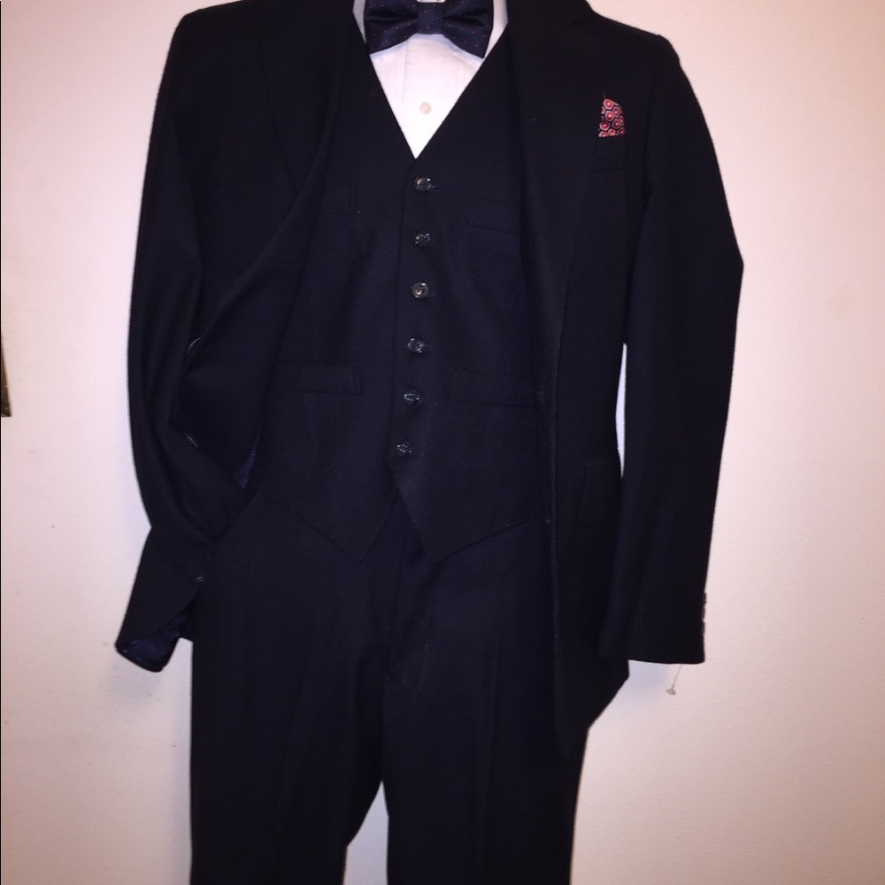 Three PCS, 💯 % Pure Wool - Picture 6 of 7